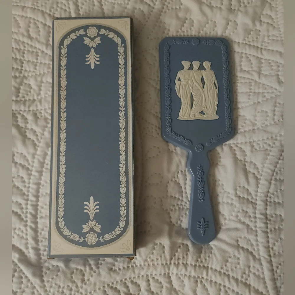 Vintage Avon Avonshire Blue Vanity Hand Mirror NOS